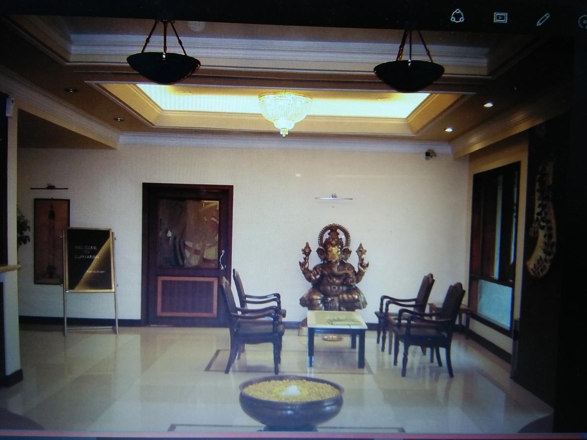 Veena Regency Hotel Chās Exterior foto